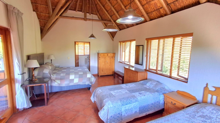 4 Bedroom Property for Sale in Boschenvaal River Front Lodges Free State